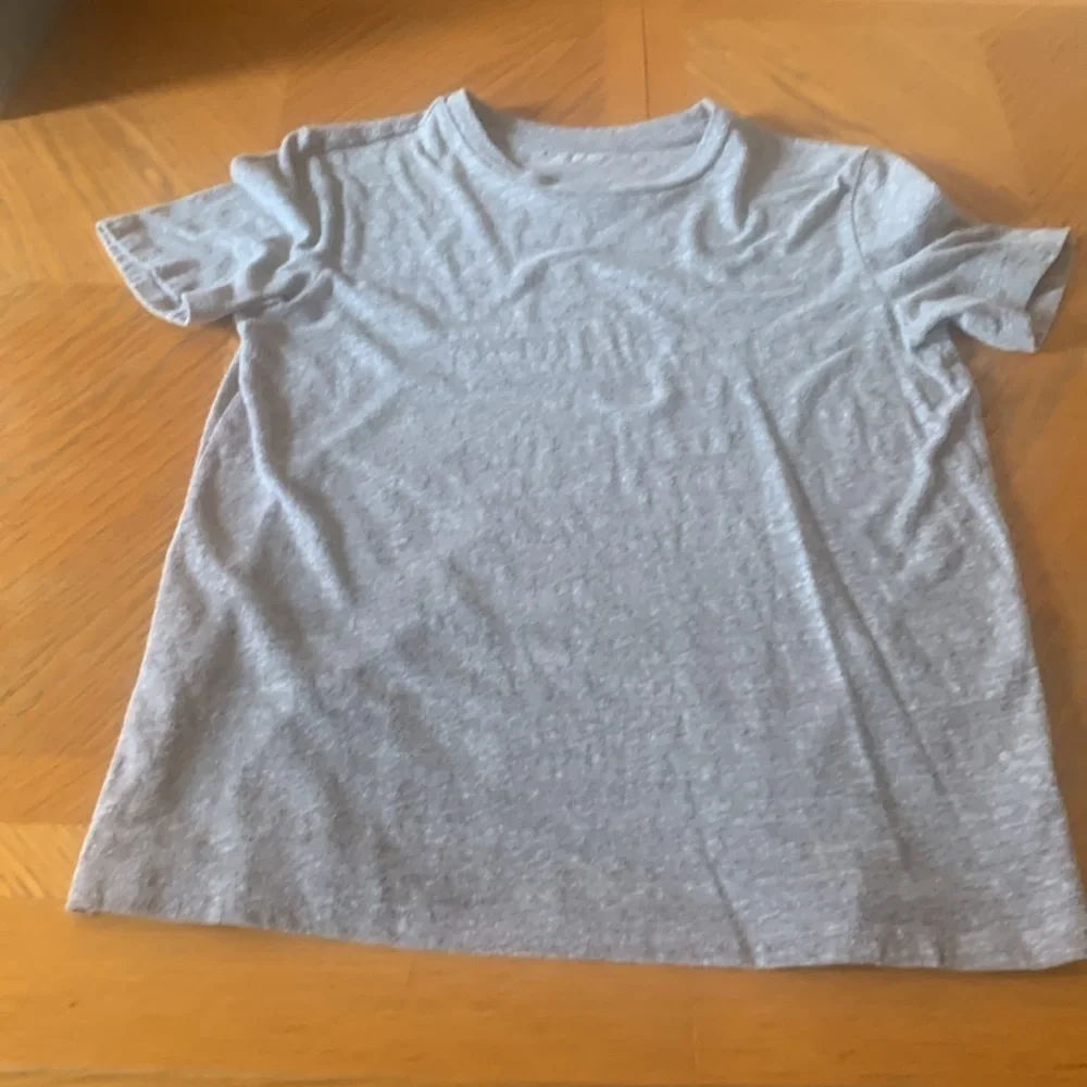 Old Navy shirt sleeve shirt